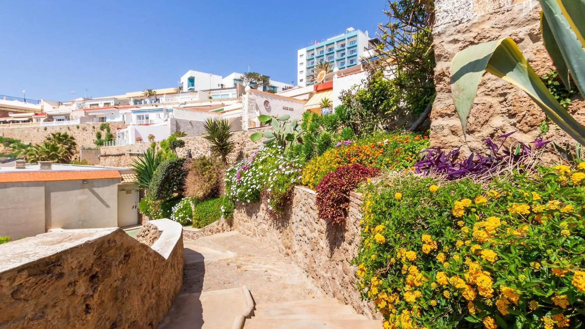 Roca Chica - Parking - Frente Playa - Terraza - Wifi - Bajondillo Y Carihuela Apartment Torremolinos Spain